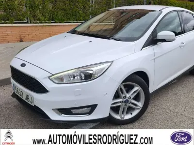 Usado Ford Focus Titanium 116 CV (85 kW) 2014 Blanco Utilitario