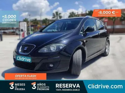 Usado Seat Altea Style 140 CV (102 kW) 2010 Negro Monovolumen