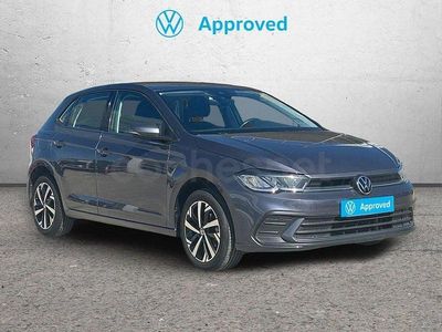 Usado VW Polo Life 95 CV (69 kW) 2021 Gris / plata Utilitario