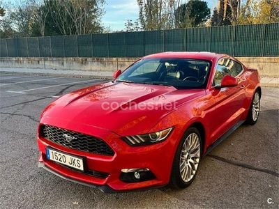 Usado Ford Mustang Fastback 314 CV (230 kW) 2015 Rojo Coupe