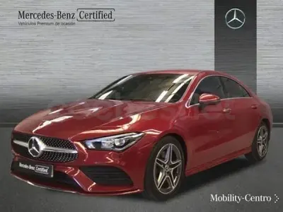 Usado Mercedes CLA200 150 CV (110 kW) 2021 Rojo Utilitario