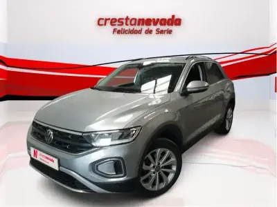 Usado VW T-Roc Life 115 CV (84 kW) 2023 Gris SUV