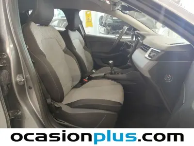 Usado Renault Clio Evolution 101 CV (74 kW) 2024 Gris Utilitario
