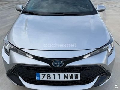 Usado Toyota Corolla Active 140 CV (102 kW) 2025 Gris / plata Familiar