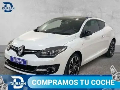 Usado Renault Mégane III Bose Edition 110 CV (80 kW) 2015 Blanco Coupe