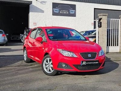 Usado Seat Ibiza 85 CV (62 kW) 2009 Rojo Berlina