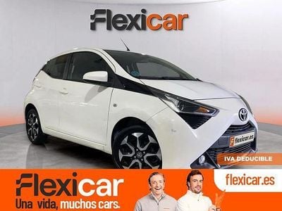 Usado Toyota Aygo X-play 72 CV (52 kW) 2021 Blanco Utilitario