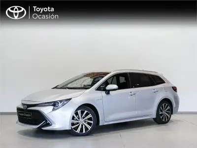 Usado Toyota Corolla Style 122 HP (89 kW) 2021 Prateado