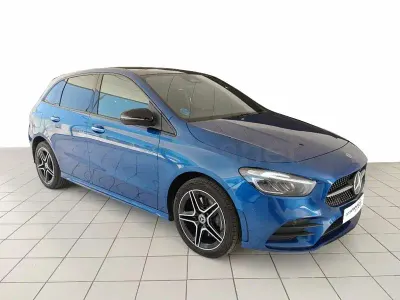 Usado Mercedes B250 218 CV (160 kW) 2025 Azul Utilitario