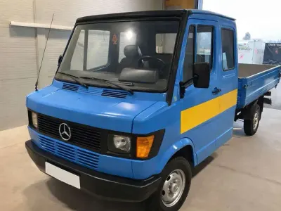 Usado Mercedes Sprinter 80 CV (58 kW) 1996 Azul Van