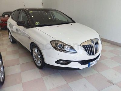 Usado Lancia Delta 120 CV (88 kW) 2010 Blanco Utilitario