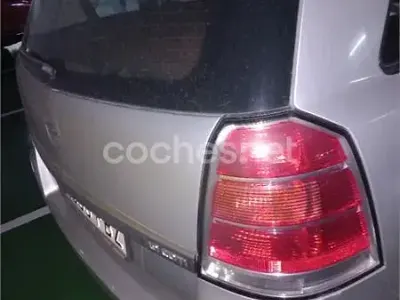 Używany Opel Zafira Enjoy 120 KM (88 kW) 2006 Szary Minivan