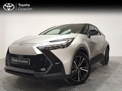 Usado Toyota C-HR 223 CV (164 kW) 2025 Gris / plata SUV
