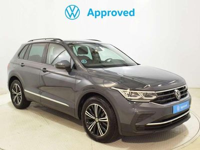 Usado VW Tiguan Life 150 CV (110 kW) 2022 Gris SUV