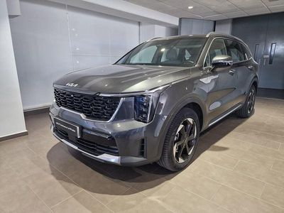 Usado Kia Sorento 252 CV (185 kW) 2024 Gris / plata SUV