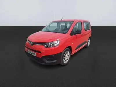 Usado Toyota Proace City City 131 CV (96 kW) 2023 Amarillo Monovolumen