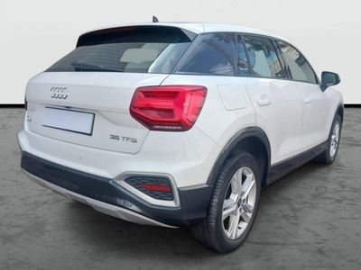 Usado Audi Q2 110 CV (80 kW) 2023 Blanco arkona SUV