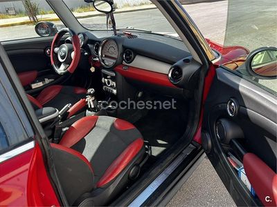 Usado Mini Cooper D 110 CV (80 kW) 2008 Rojo Utilitario
