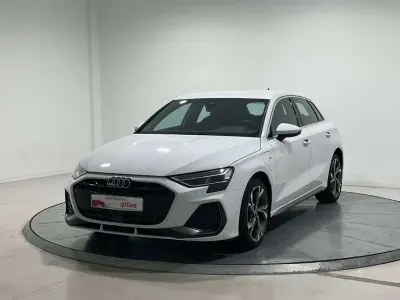 Usado Audi A3 S-Line 204 CV (150 kW) 2025 Blanco Berlina