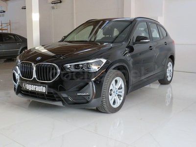 Käytetty BMW X1 Comfort Edition 220 HP (161 kW) 2022 Musta Katumaasturi