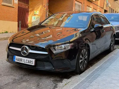 Usado Mercedes A180 116 HP (85 kW) 2021 Preto Sedan