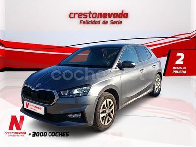 Usado Skoda Fabia Selection 80 CV (58 kW) 2024 Gris / plata Berlina