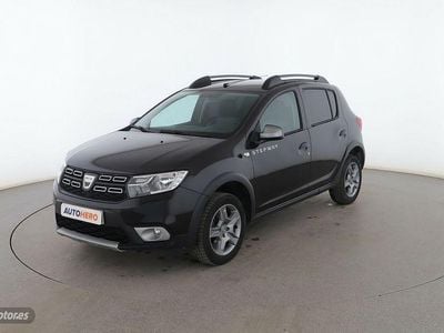 Usado Dacia Sandero Essentiel 91 CV (66 kW) 2018 Negro Utilitario