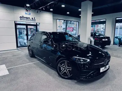 Usado Mercedes C300e 313 CV (230 kW) 2023 Negro Familiar