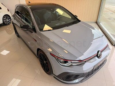 Usado VW Golf VIII GTI Clubsport 301 CV (221 kW) 2022 Gris / plata Berlina