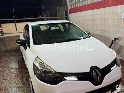 Blanco Usado 2014 Renault Clio IV Authentique Berlina | 5900 € (Un poco caro)