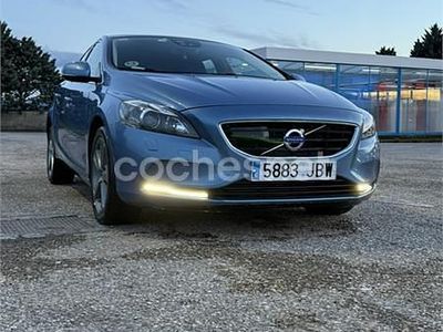 Usado Volvo V40 Momentum 150 CV (110 kW) 2014 Azul Berlina