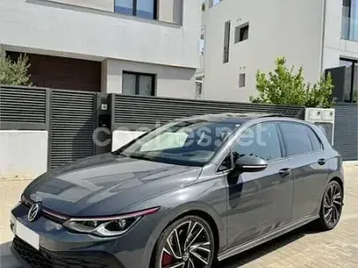 Usado VW Golf VII GTI Clubsport 301 CV (221 kW) 2021 Gris / plata Utilitario