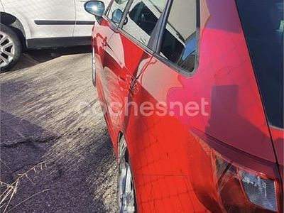 Usado Seat Ibiza ST Style 105 CV (77 kW) 2012 Rojo Familiar