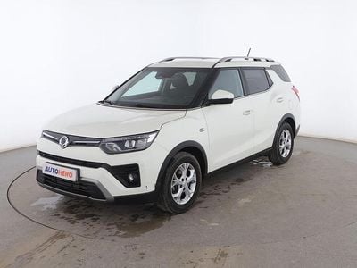 Blanco Usado 2023 Ssangyong (KGM) Tivoli SUV | 17.499 € (Precio justo)