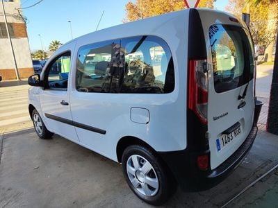 Blanco Usado 2018 Renault Kangoo Monovolumen | 8900 € (Precio justo)