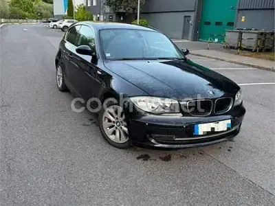 Usado BMW 118 143 CV (105 kW) 2007 Negro Utilitario