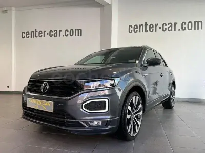 Usado VW T-Roc R-line 150 CV (110 kW) 2022 Gris / plata SUV