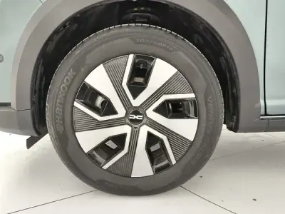 Usado Dacia Jogger Expression 100 CV (73 kW) 2025 Verde Monovolumen