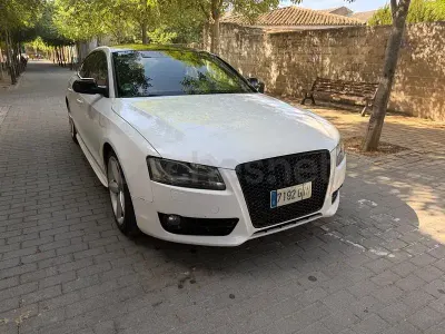 Begagnad Audi A5 Sportback S-Line 180 HK (132 kW) 2010 Vit Halvkombi
