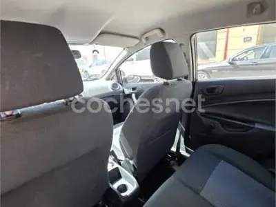 Usado Ford Fiesta Trend 68 CV (50 kW) 2010 Negro Berlina