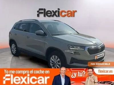Usado Skoda Karoq Selection 116 CV (85 kW) 2024 Gris SUV