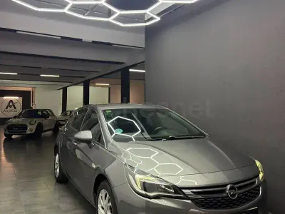 Usado Opel Astra