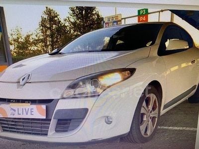 Usado Renault Mégane Dynamique 130 CV (95 kW) 2011 Blanco Berlina