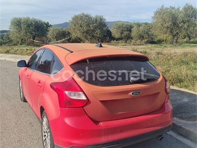 Usado Ford Focus Titanium 163 CV (119 kW) 2012 Rojo Berlina