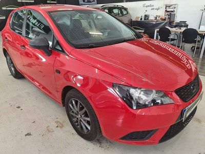 Usado Seat Ibiza I-Tech 70 CV (51 kW) 2015 Rojo Berlina