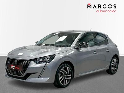 Gris / plata Usado 2023 Peugeot 208 Allure Utilitario | 15.400 € (Un poco caro)