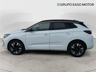 Usado Opel Grandland X Ultimate 130 CV (95 kW) 2022 Blanco SUV