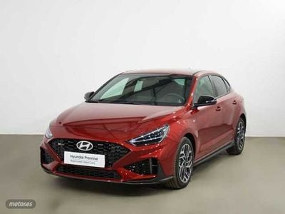 Ultimate red metalic Usado 2025 Hyundai i30 N Line Berlina | 24.990 € (Precio justo)