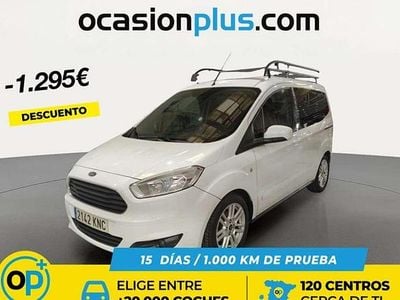 Usado Ford Tourneo Courier Titanium 102 CV (75 kW) 2018 Blanco Monovolumen