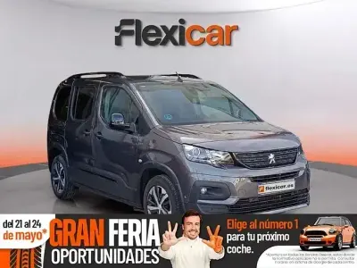 Usado Peugeot Rifter GT 100 CV (73 kW) 2023 Gris Monovolumen